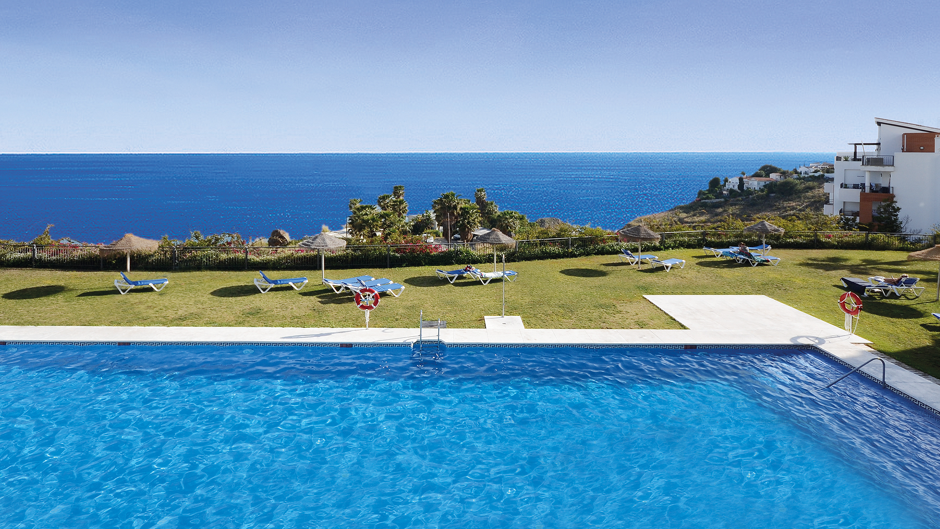 RE-MCS-011 | Amazing 2 bedroom apartment with spectacular sea view in Torrox-Costa